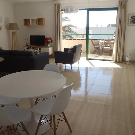 Apartament Gesamte In Mit Terrasse By Interhome *